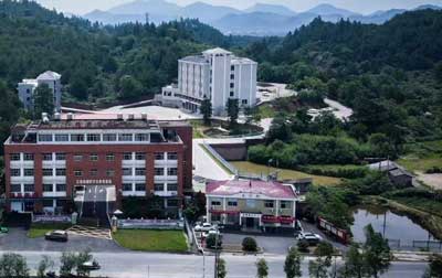 南昌公立职业中专招生宣传指南：铸造技能成就未来梦想